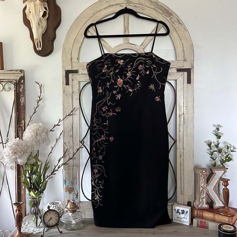 Floral Embroidered Shift Dress